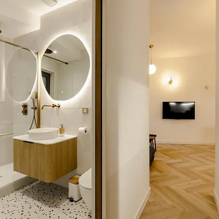 L'instant Nîmois - 3 étoiles De France Appartamento Nîmes