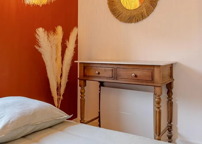 L'instant Nimois - 3 Etoiles De France Nimes